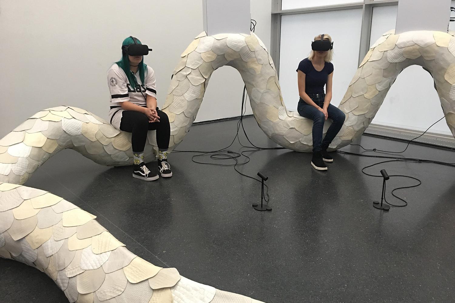 瑞秋·哈维和杰西·希尔菲尔德 ?19在纽约当代艺术博物馆体验VR艺术...