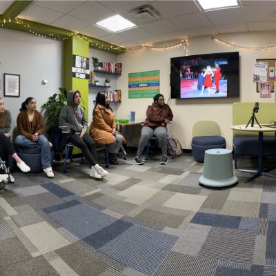 Students in the Engagement and Inclusion Center.